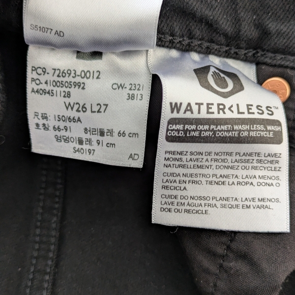 Levi's Ribcage Straight Ankle Jeans - Picture 7 of 7